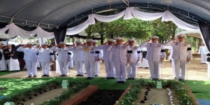 ร่วมงานพิธีพระราชทานดินฝังศพ ข้าราชการตำรวจ